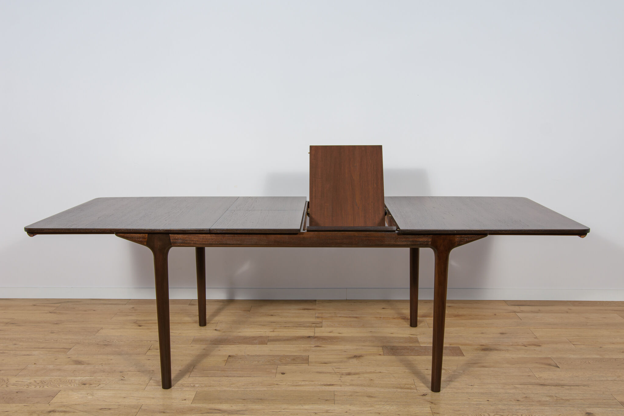 Mid-Century Modern Extendable Dining Table in Teak from McIntosh, 1960s
