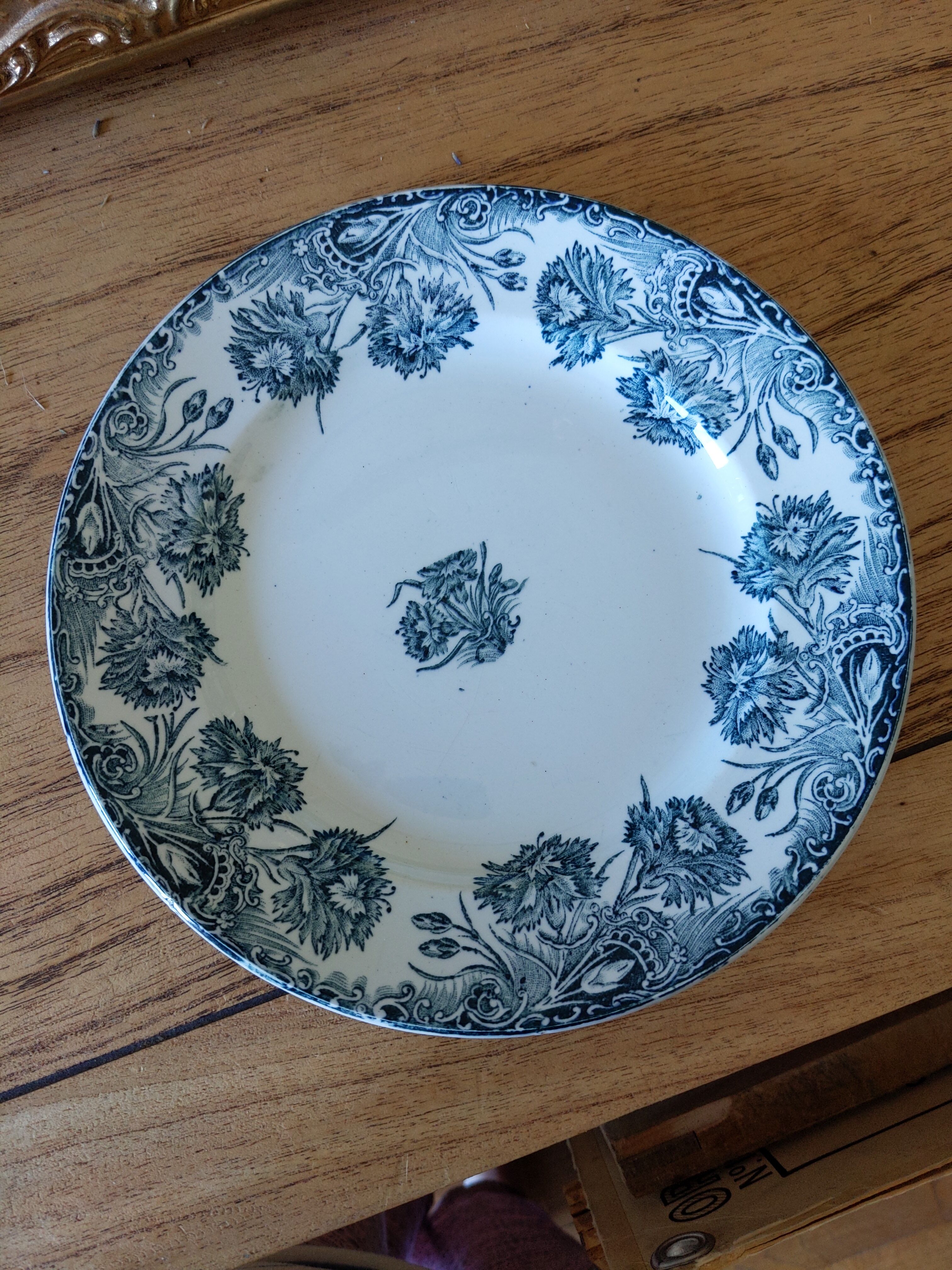 Plate old porcelain iron earth saint Amandinoise carnations
