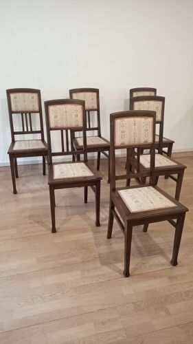 Six chaises en chêne