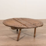 Round oak thracian table