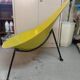Fauteuil  à piétement tripode en acier laqué. Édité par Merat en 1956.