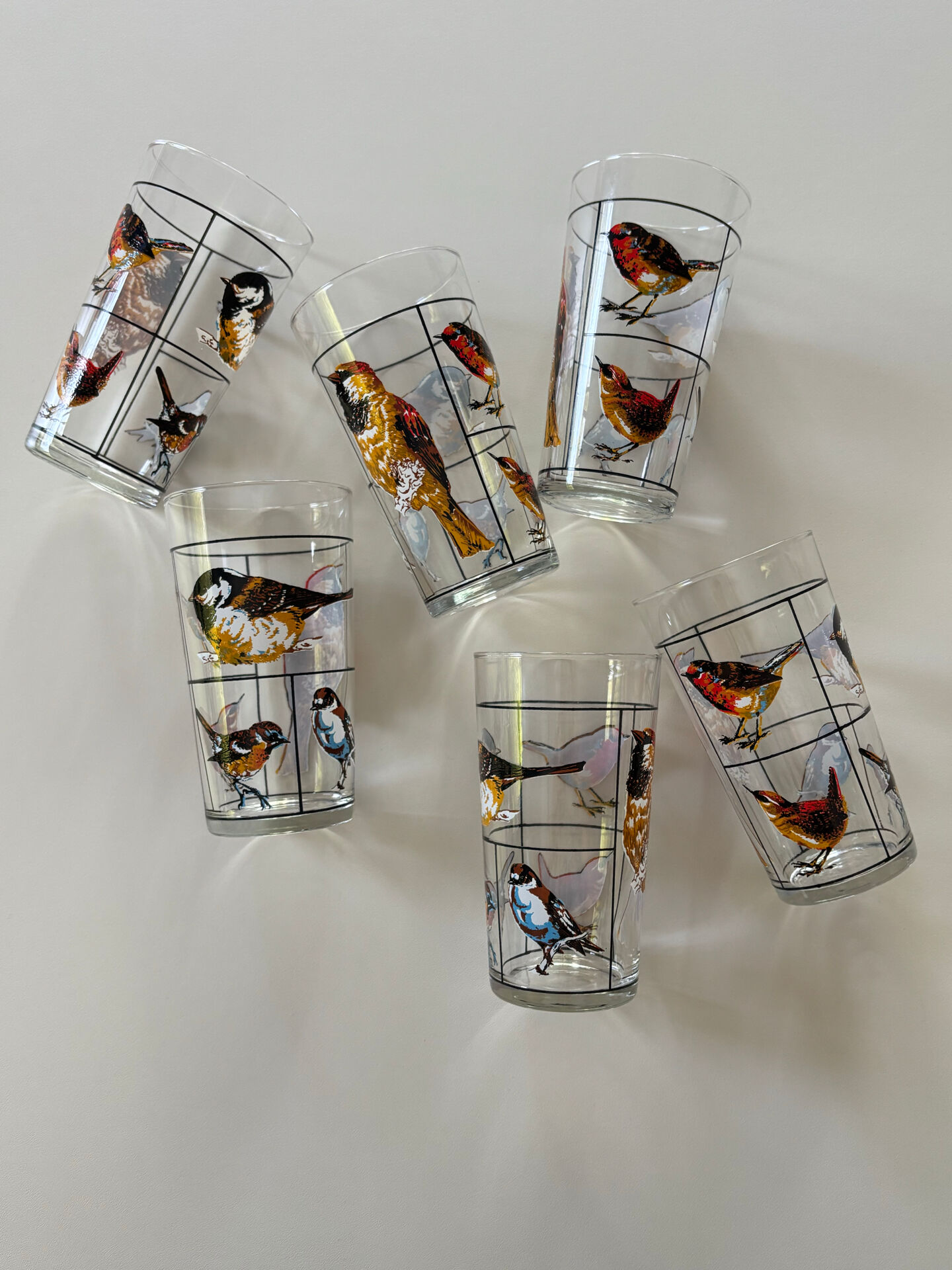 Verres à décor d’oiseaux
