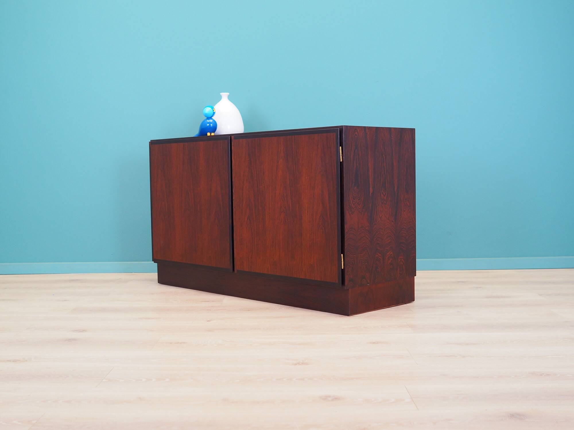 Cabinet en palissandre, design danois, années 1960, fabricant : Omann Jun