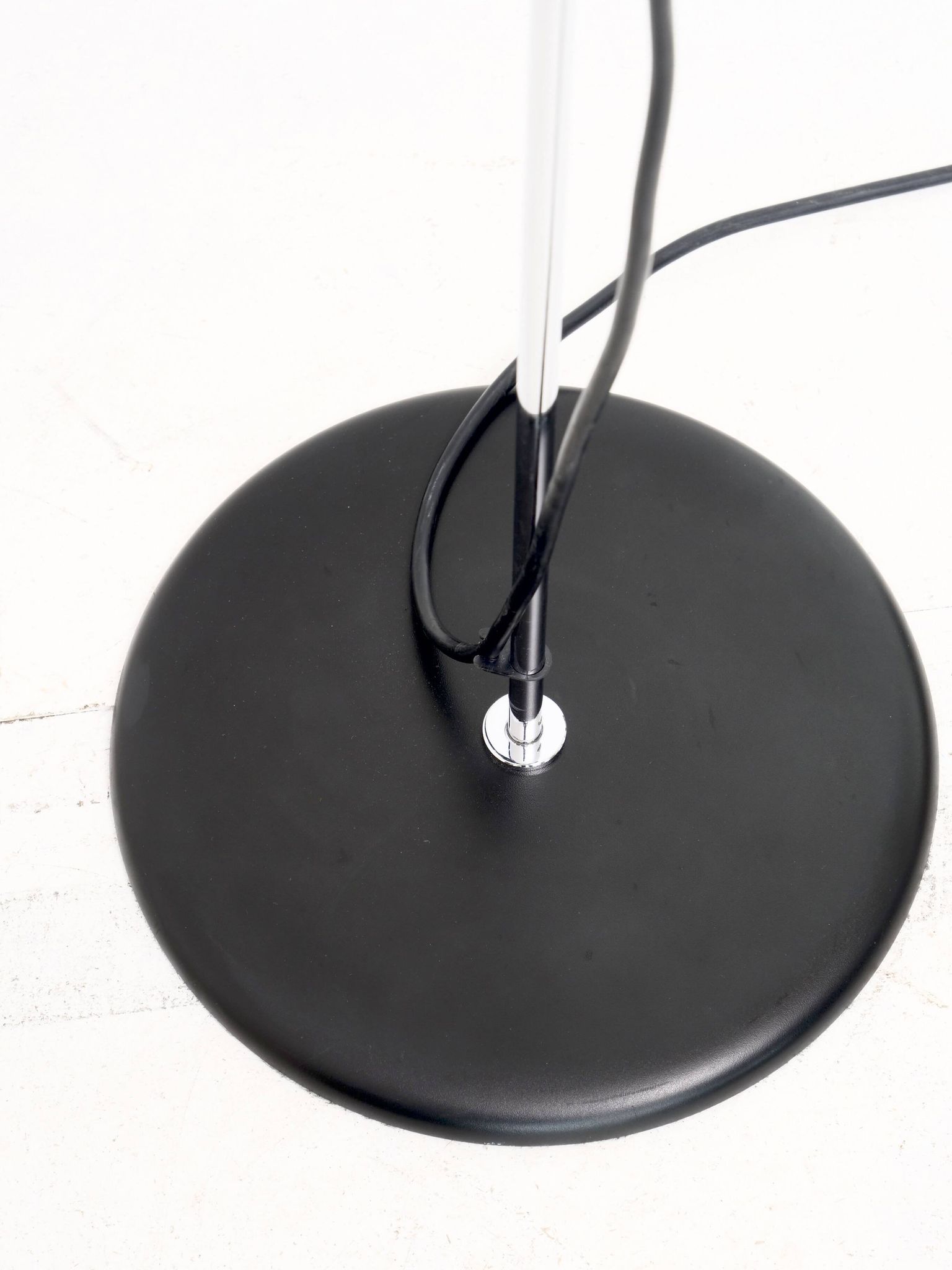 Lampadaire Oluce modèle DIM 333 de Vico Magistretti