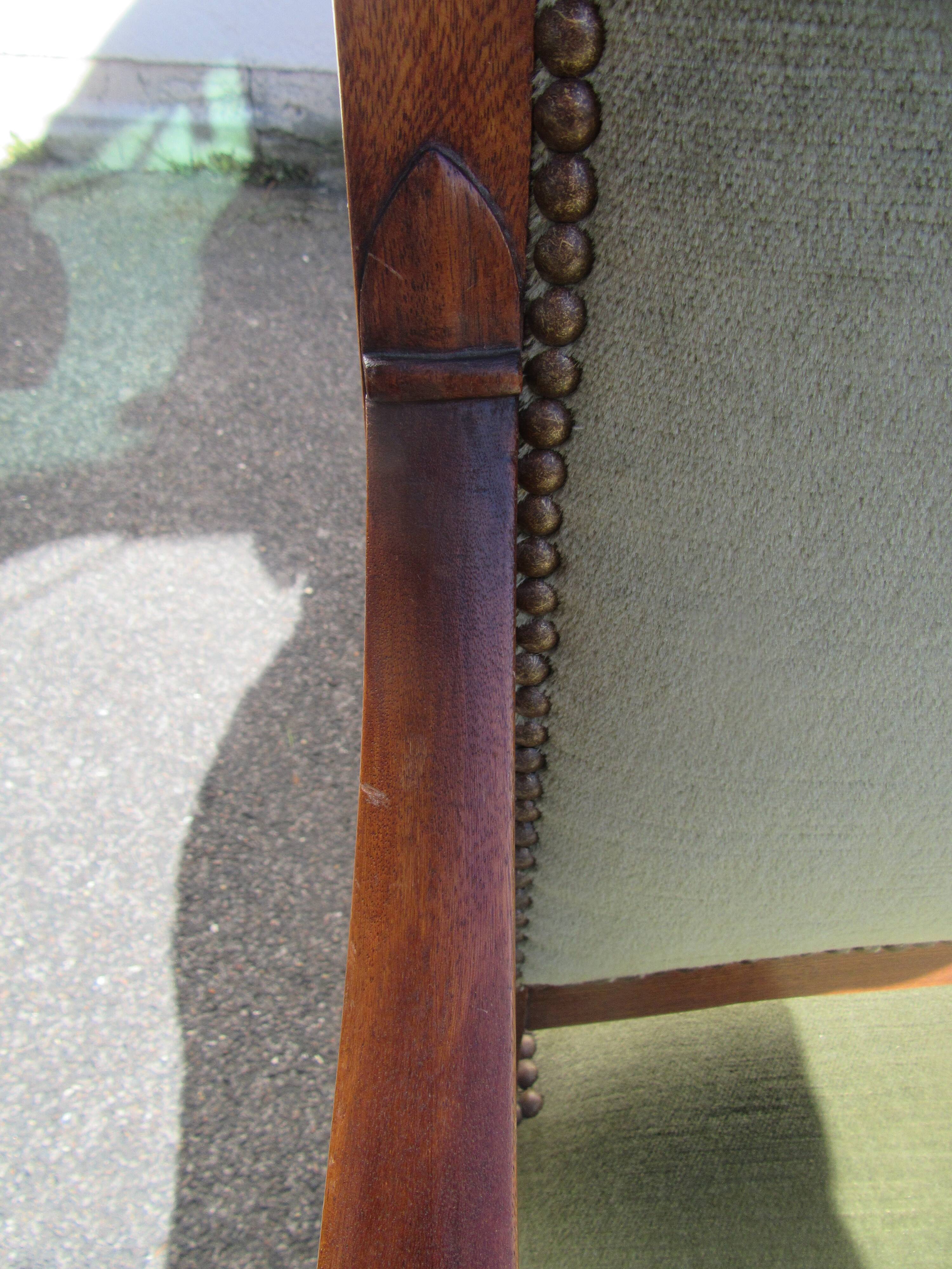 Restaurant-style sofa