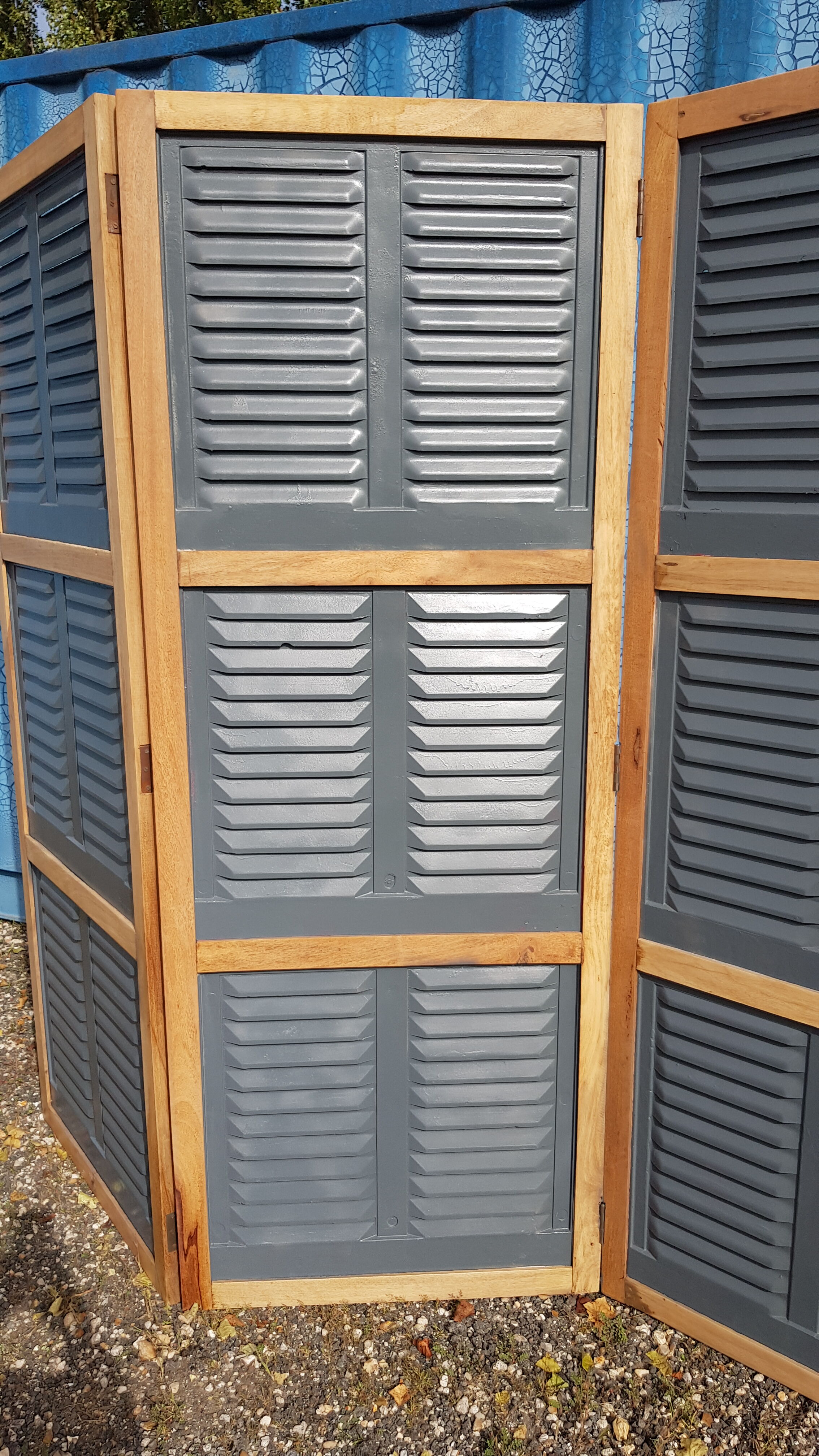 Screen - workshop divider