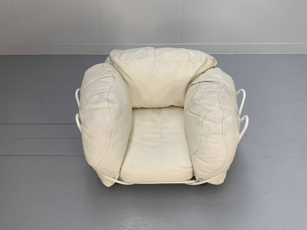 Edra Corbeille Armchair – In ivory white leather