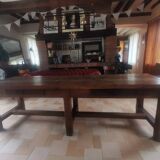 Farm table