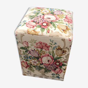 Tabouret en tissu