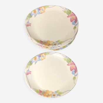 15 multicolored flower plates