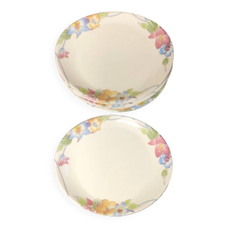 15 multi-colored flower plates