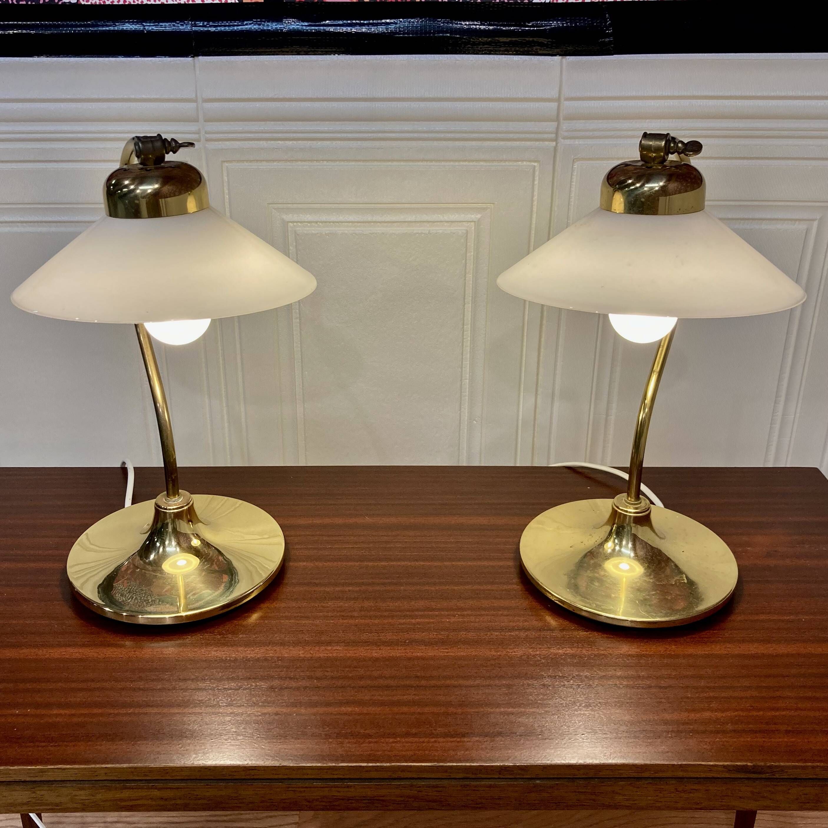 Paire de lampes verre et métal Design scandinave 1960.