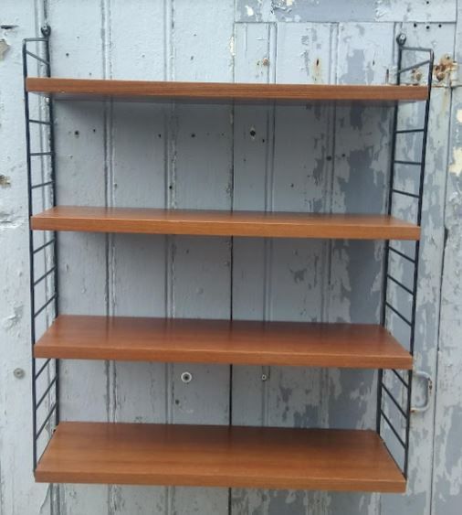 Wall shelf in Teak veneer and black metal, Nisse Strinning, 60s
