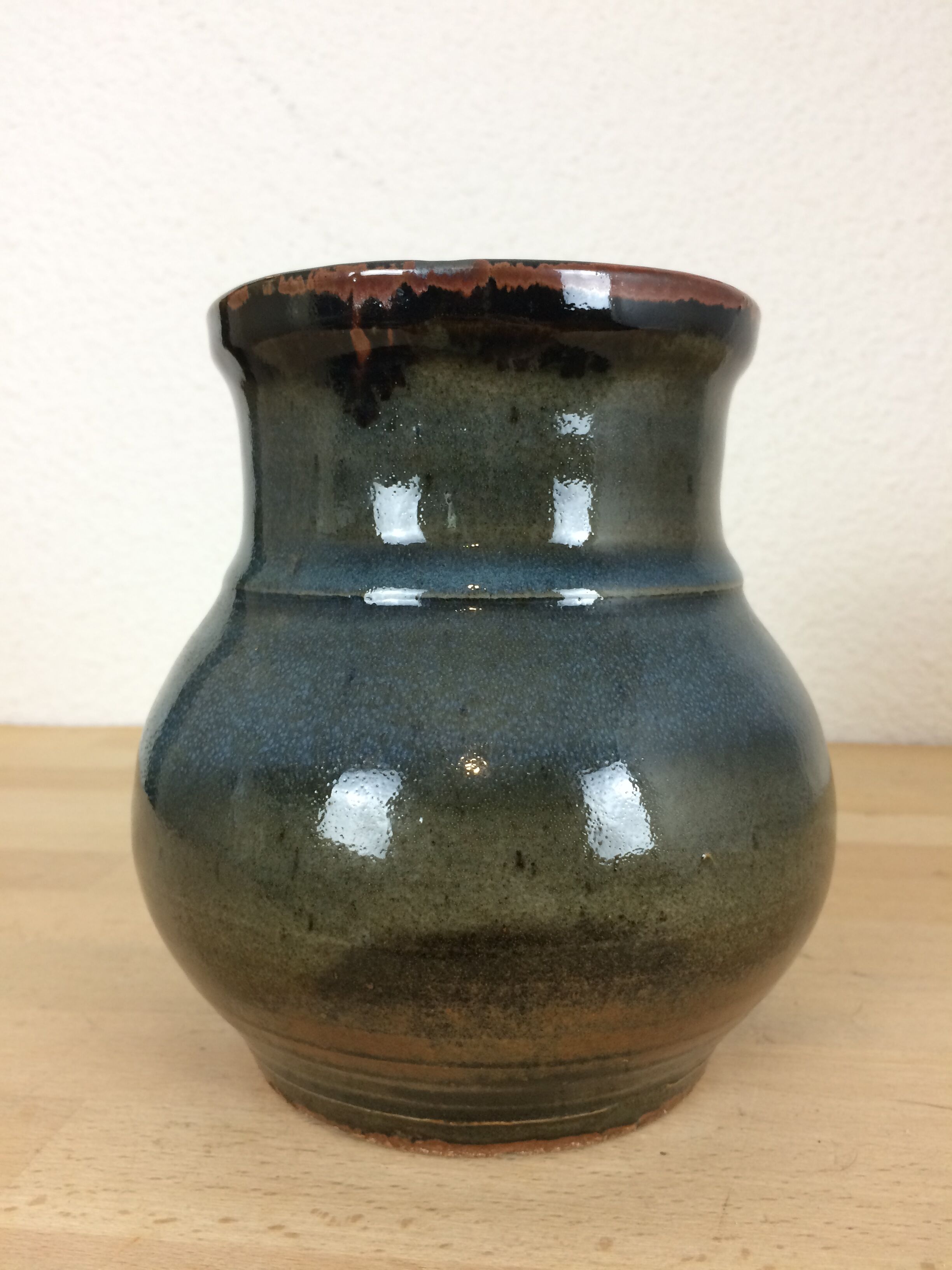 Blue flamed sandstone vase signed