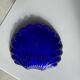 Coupelle coquille en verre bleu D10
