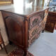Important Parisian chest of drawers in walnut dating from the 18th century, opening with 5 drawers.