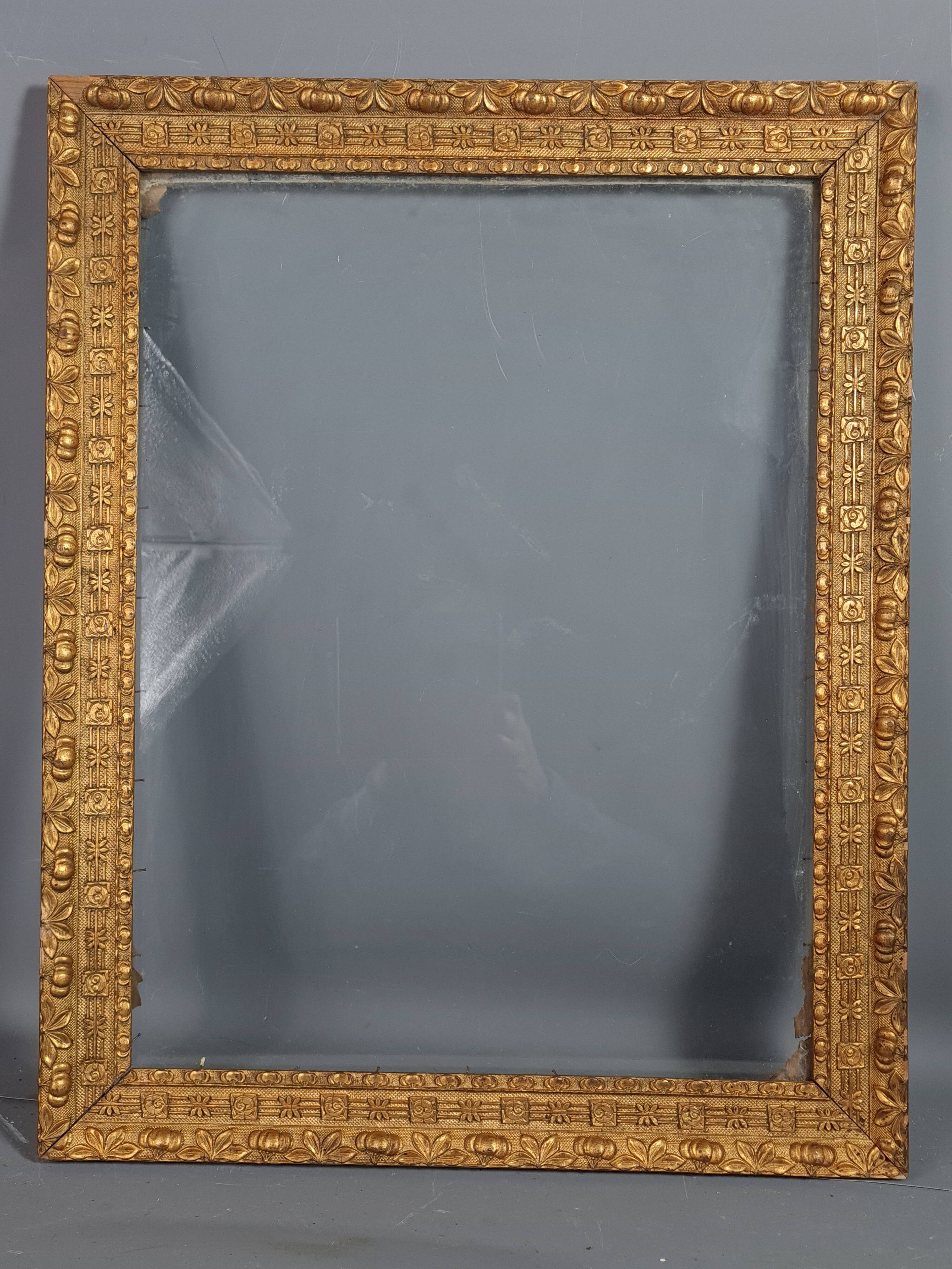 Old frame gilded stucco wood 56x46.5 cm, foliage 50.4x38.4 cm + old glass SB