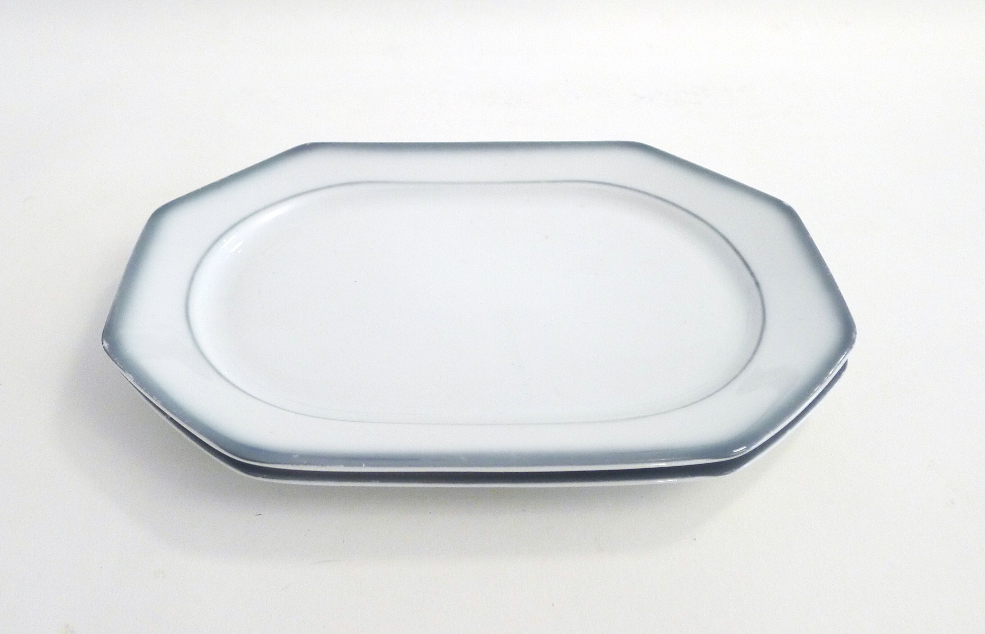 Pair of small Winterling Bavaria porcelain dishes