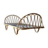 Rattan bed