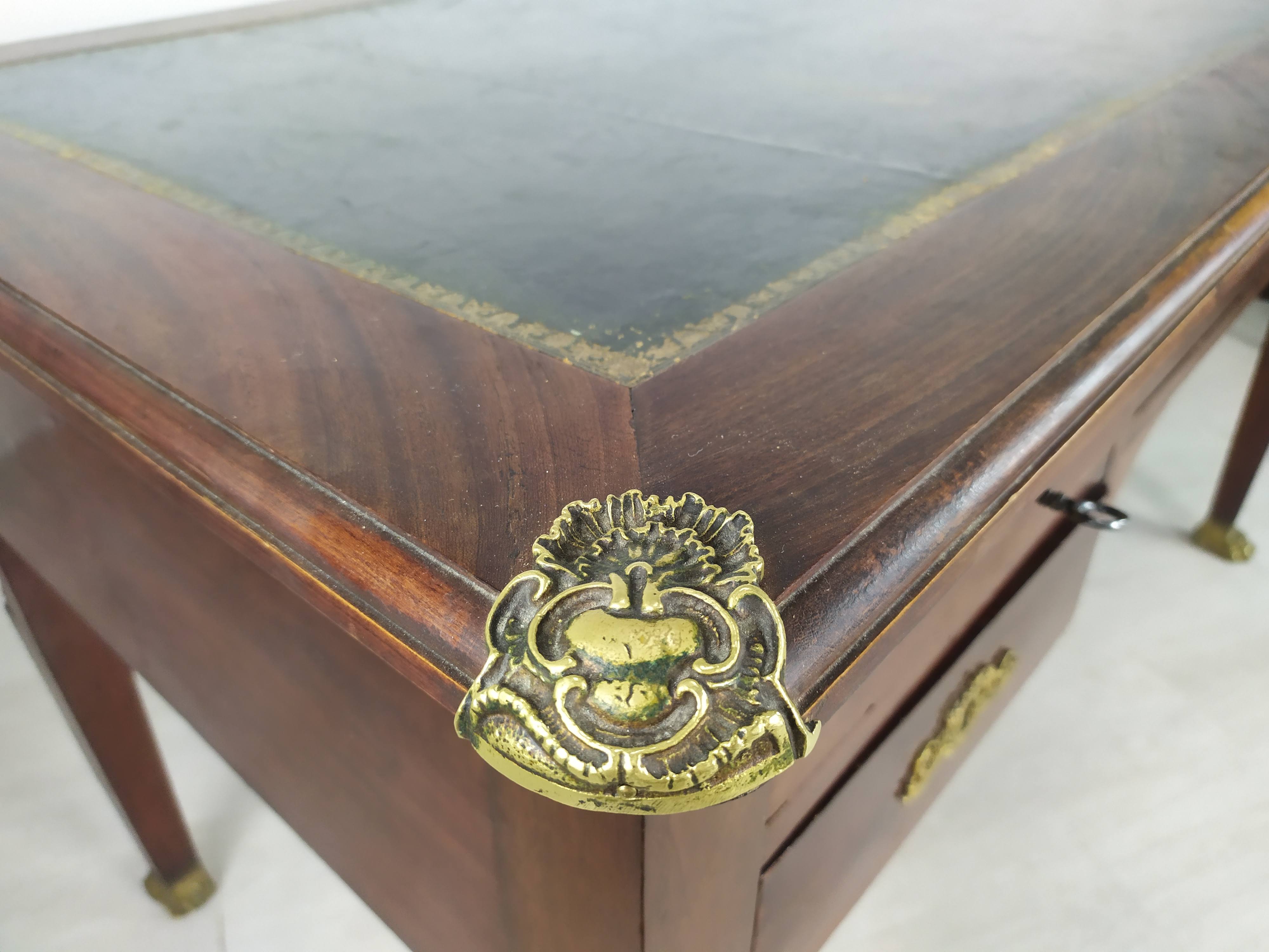 Empire-style desk and chairs