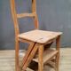 Chaise escabeau