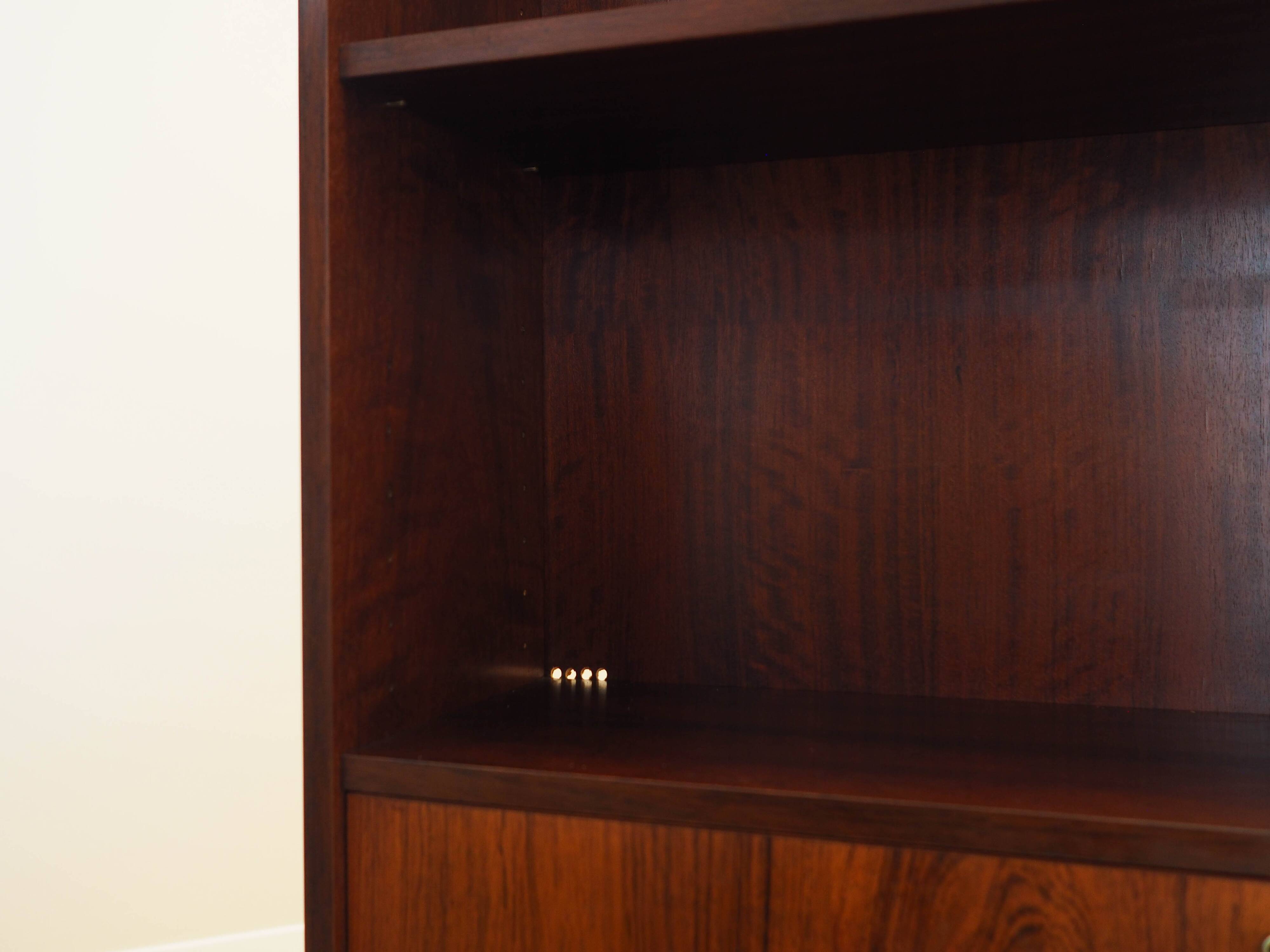 Rosewood bookcase, Danish design, 1970s, manufactured by Farsø Møbelfabrik