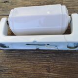 Art deco bathroom apply in porcelain and white opaline