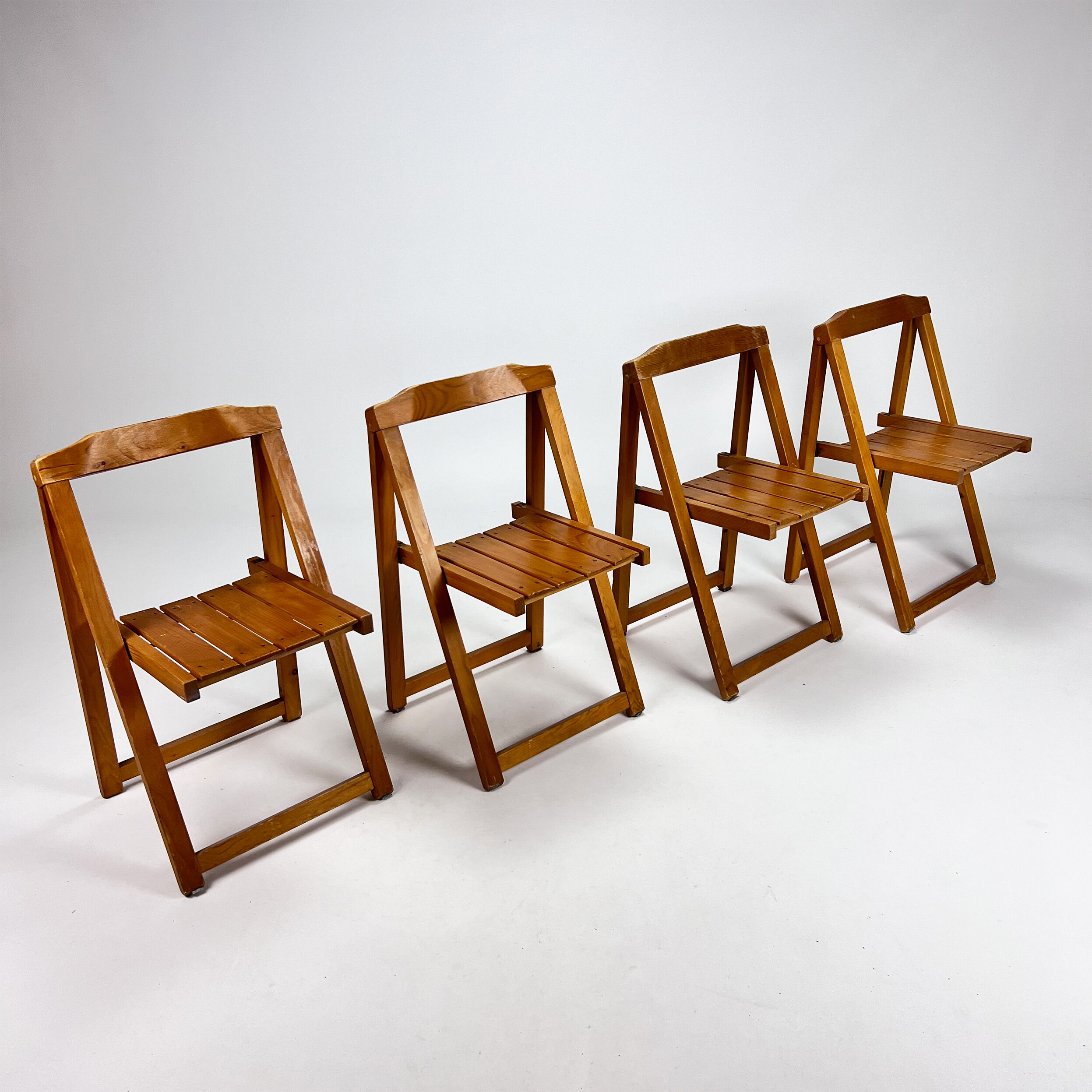Set of 4 Italian Birchwood Folding Chairs, 1970s