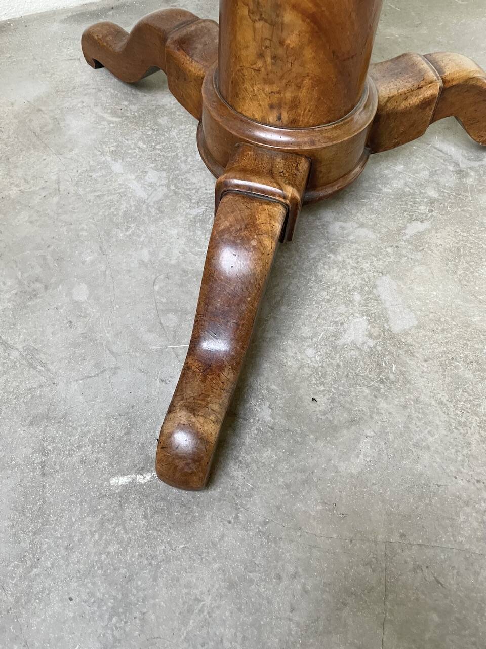 Empire walnut and marble pedestal table, late 19th century
