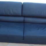 3-seater non-convertible sofa upholstered in navy blue leather – Very good condition