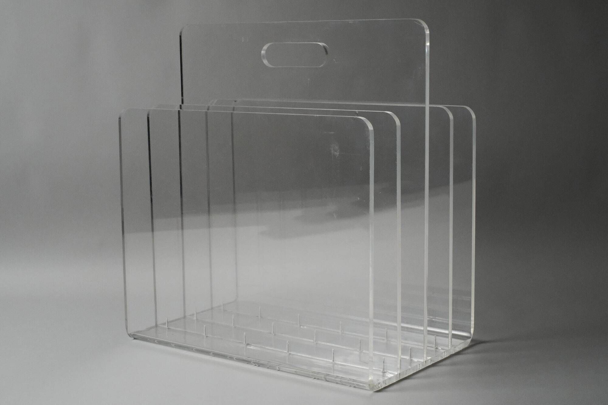 Porte-revues acrylique transparent MCM, années 1970, rangement vinyles