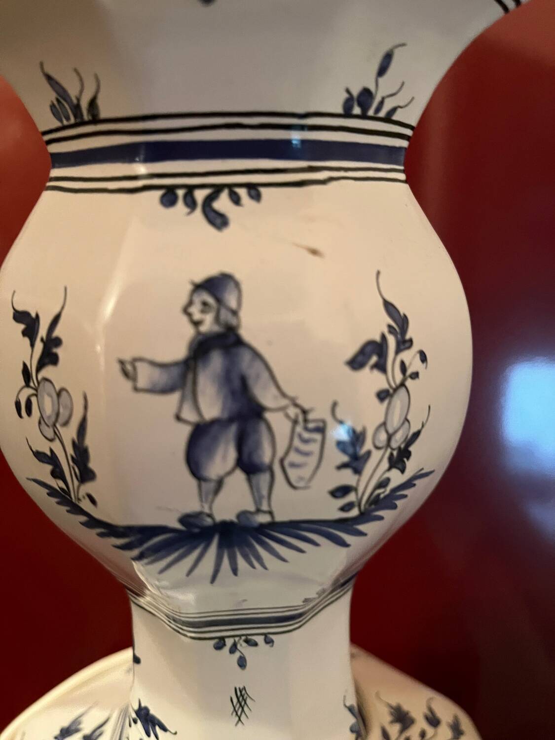 Large lamp base in Moustiers style