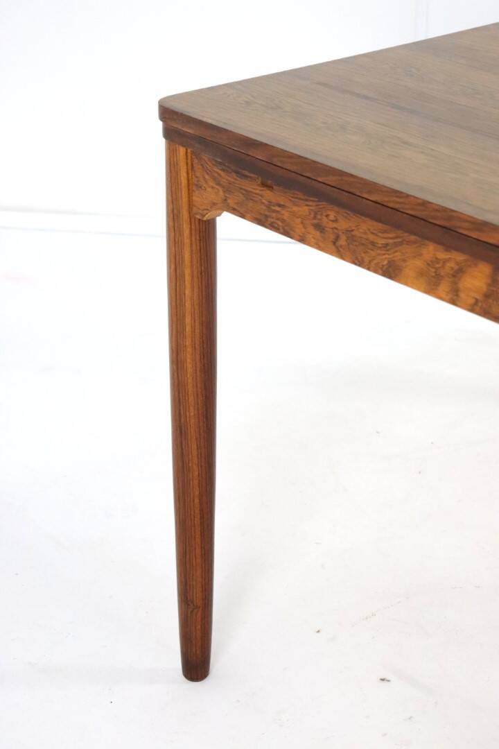 Extendable rectangular dining table in rosewood 'Emmedingen'