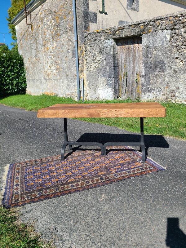 Table basse brutaliste, art populaire année 20