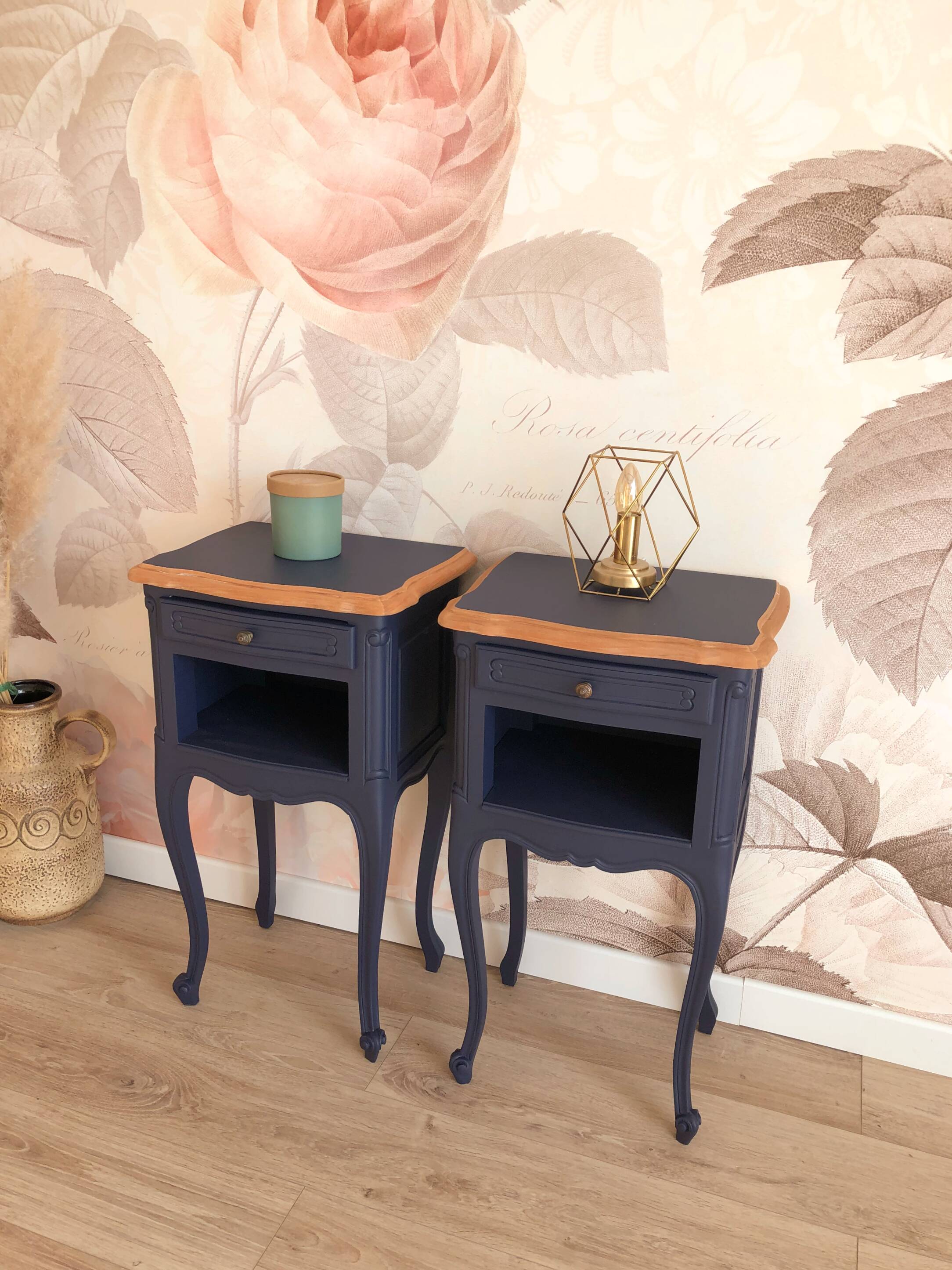 Duo de Chevets de style Louis XV, Bleu de Sèvres