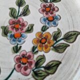Assiette grès émaillé motif floral