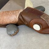 Grand coussin / pouf tortue vintage en patchwork de cuir, animal en cuir farci, années 1970