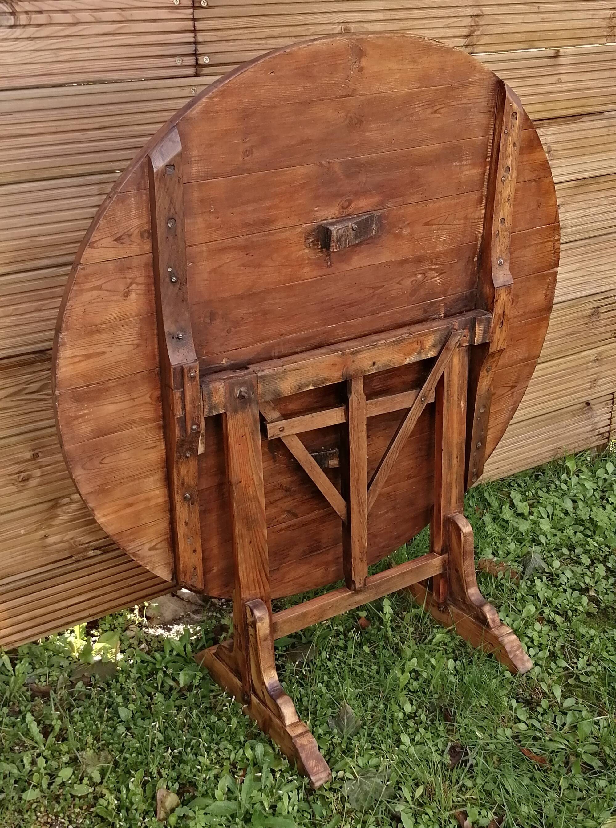 Table  vigneronne de vendanges,vendangeurs  du Bordelais