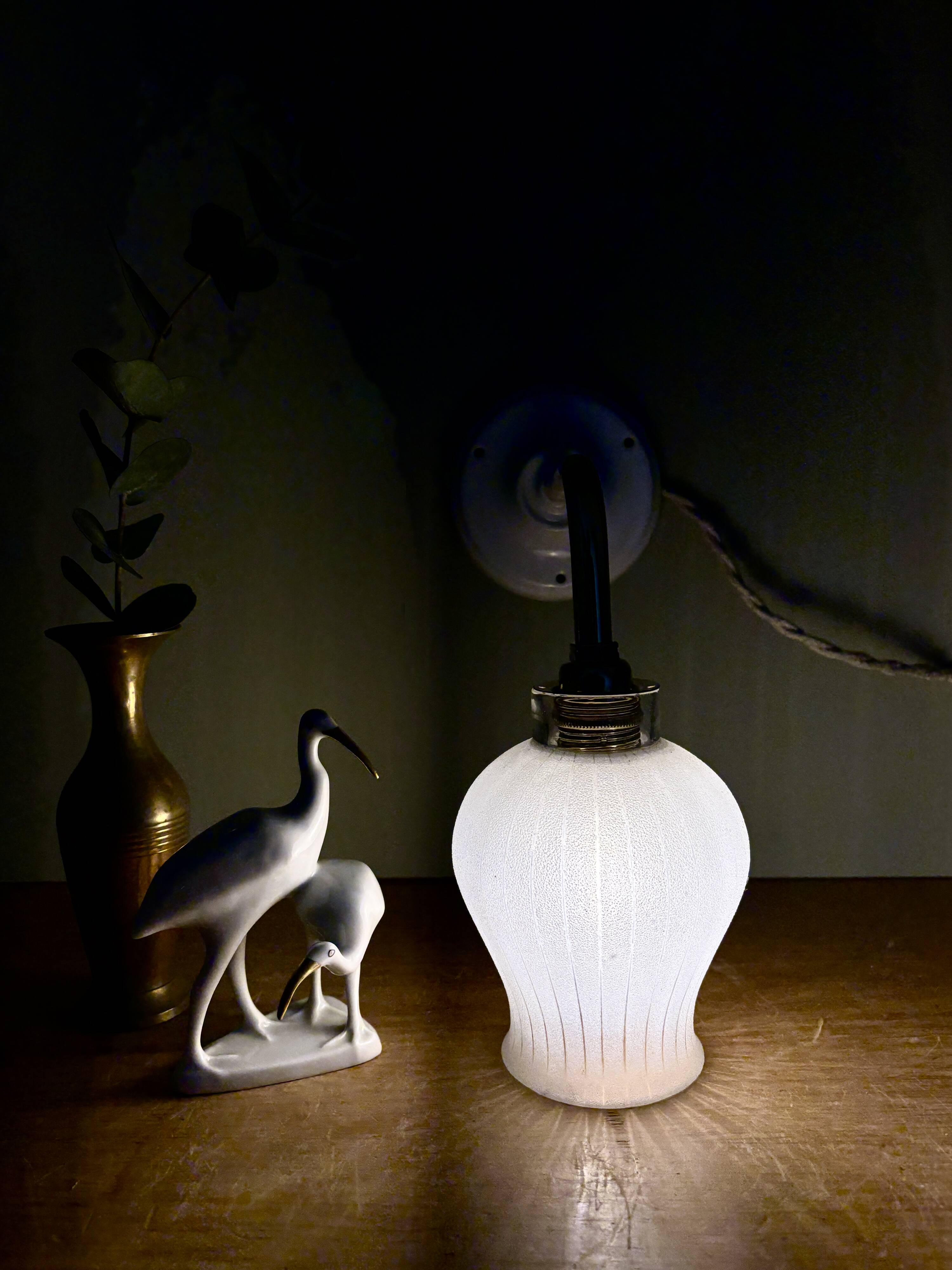 Vintage tulip angled wall light in white granite glass