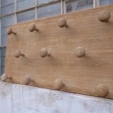 Wall coat rack in oak.