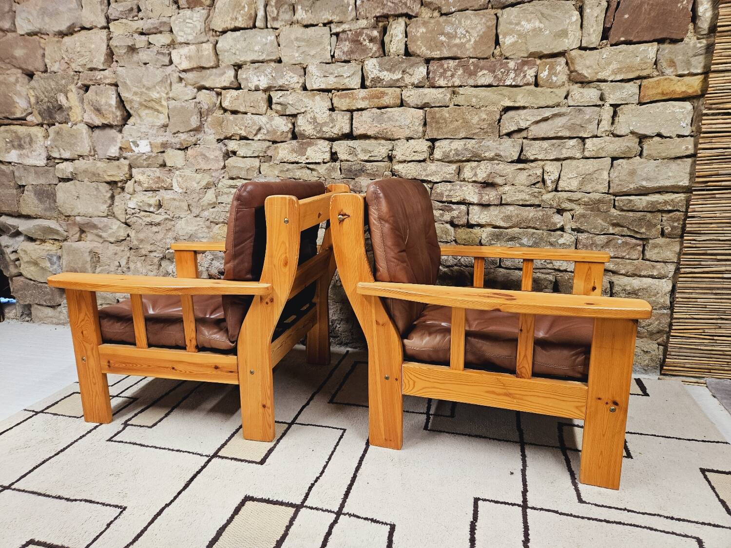 Pair of leather armchairs 1980