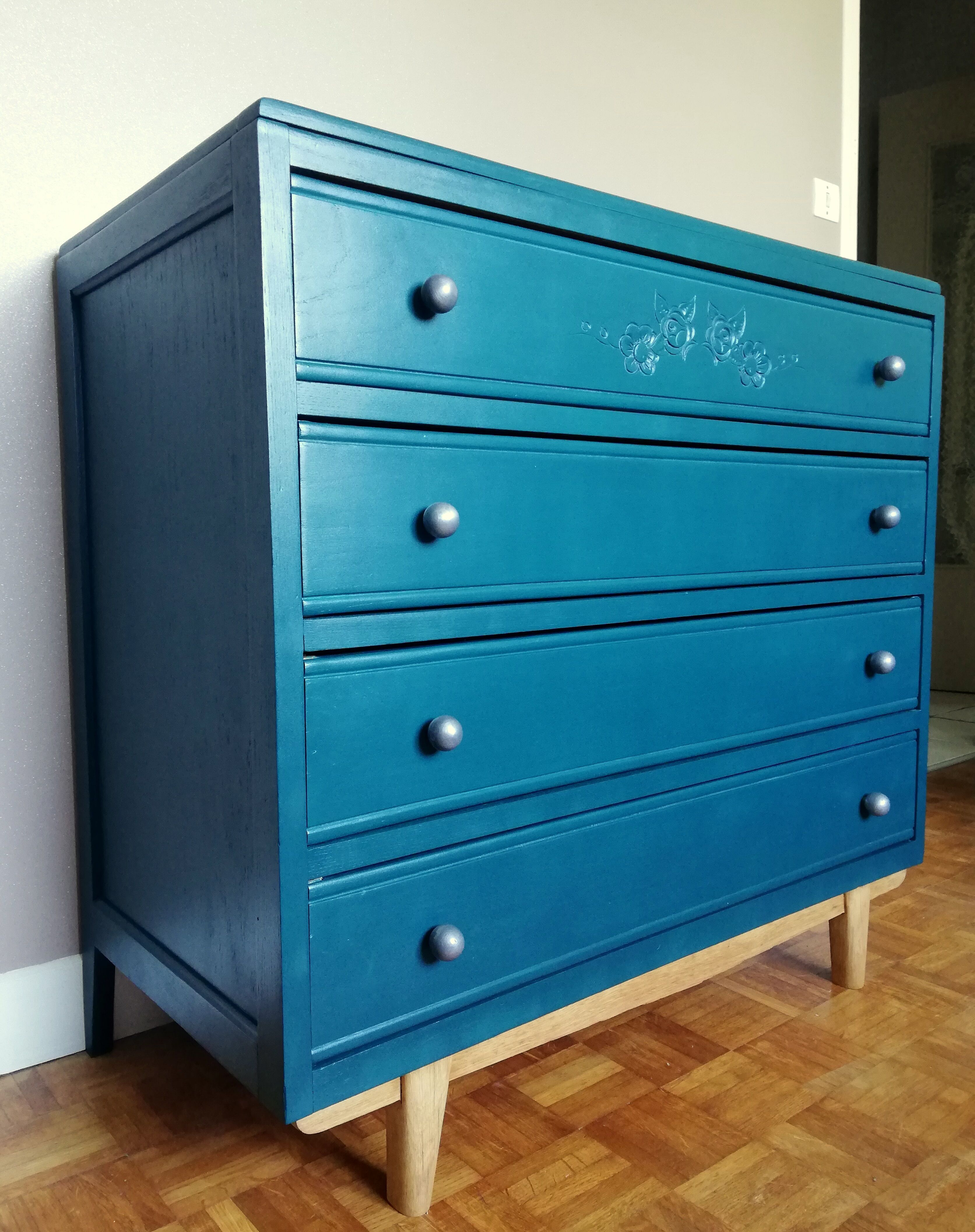 Duck blue art deco dresser