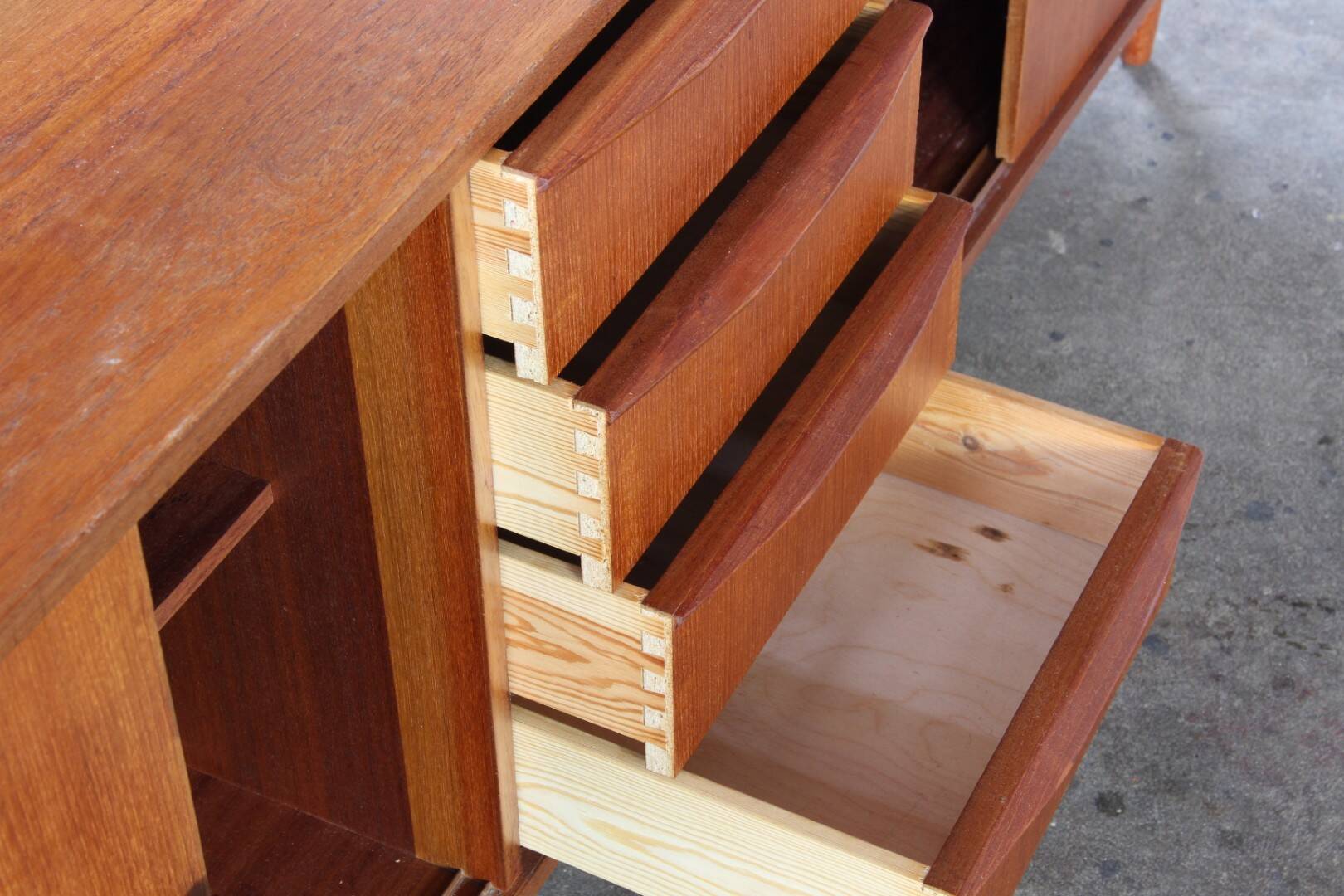 Vintage Mid-Century Danish Lowboard / Sideboard in Teak, 1960s