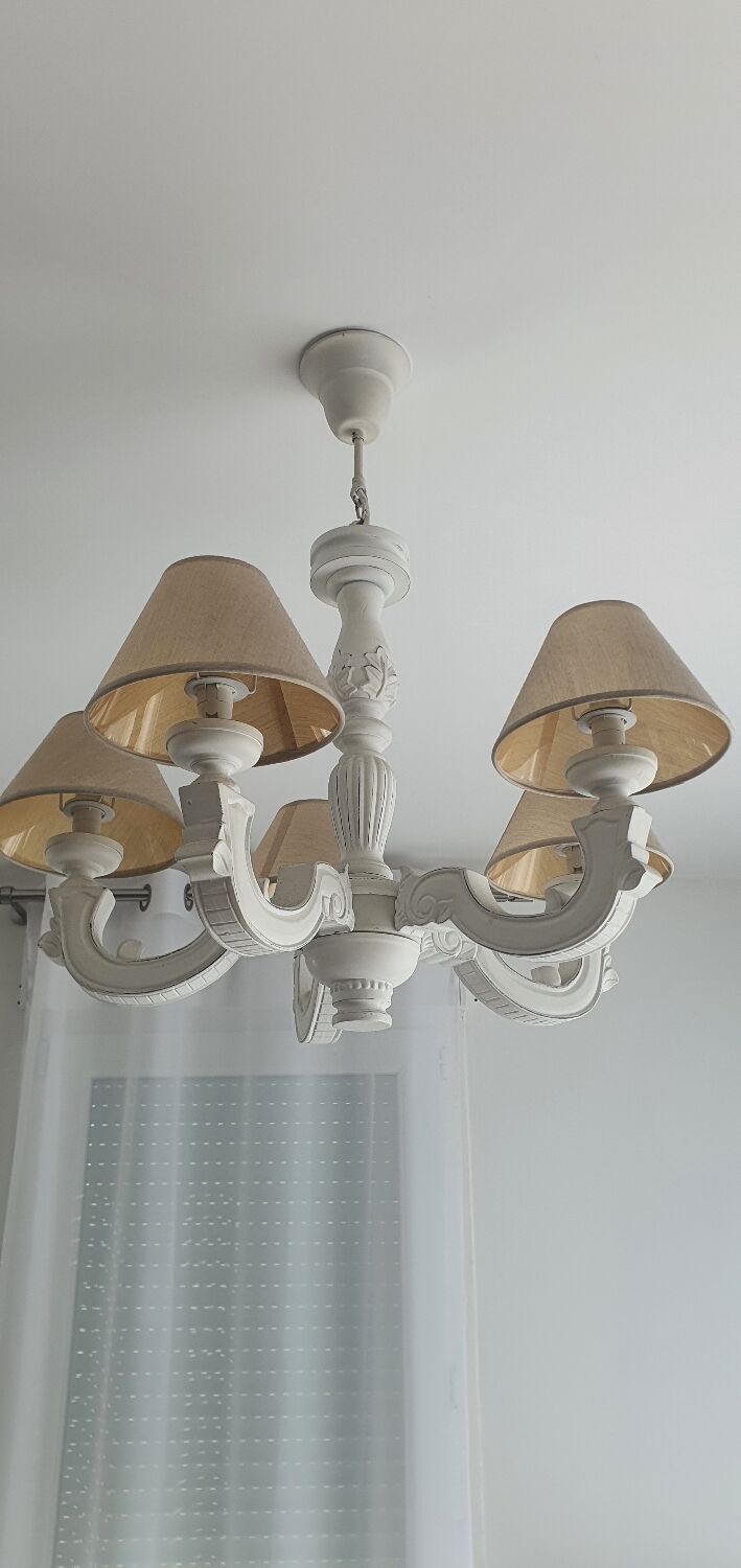White wooden chandelier 5 branches