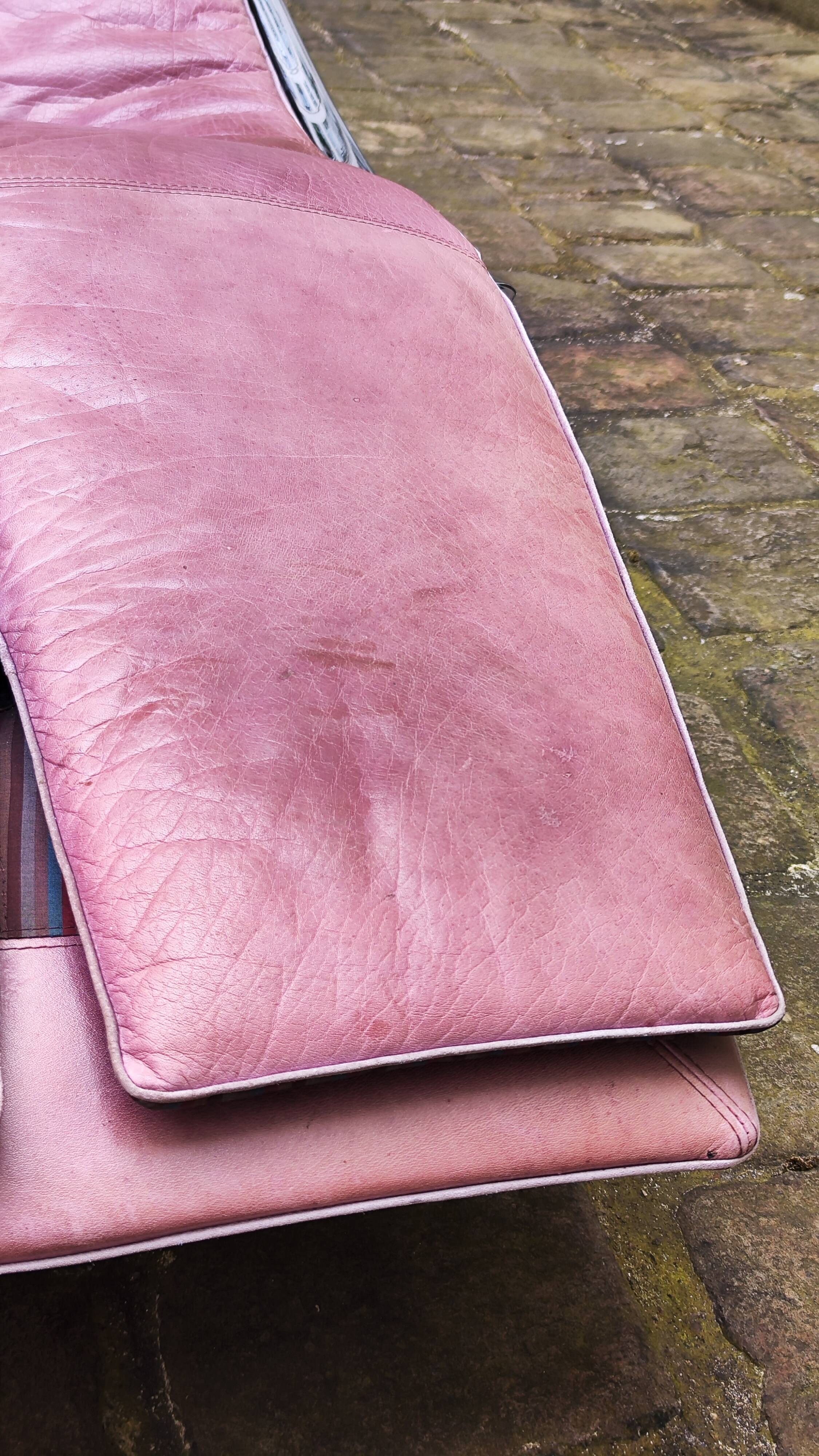 Leather armchair from the Giovanni Offredi years, Saporiti, 1970/80, Italy