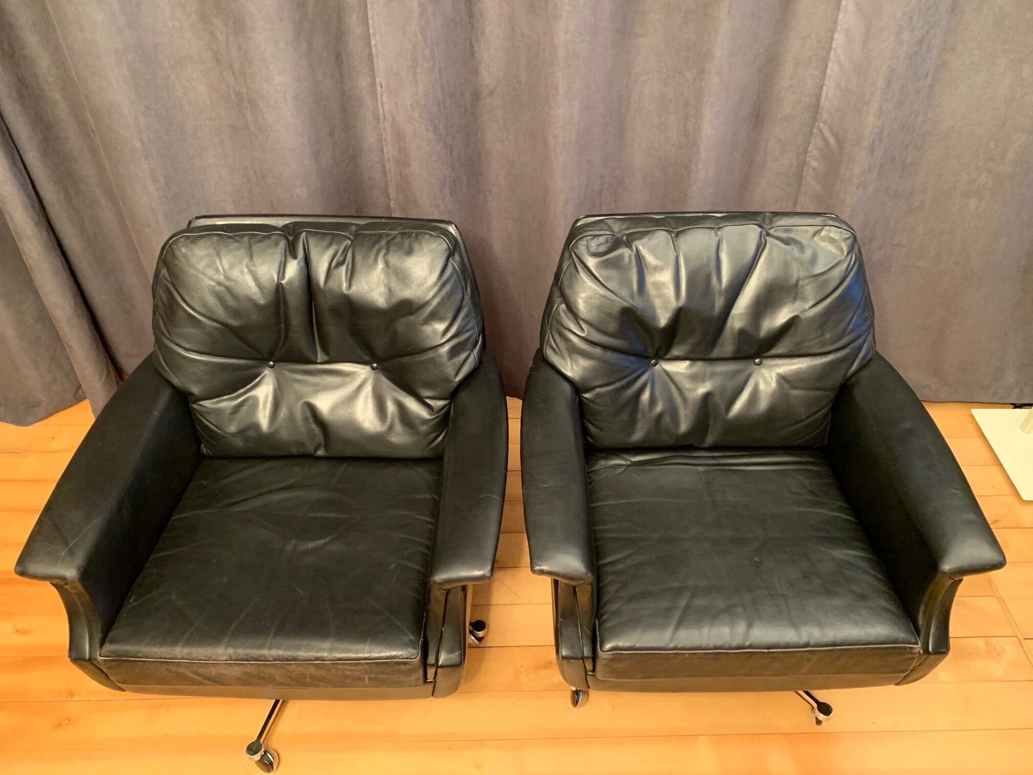 A pair of Möbel Mann armchairs, Germany, 1960s