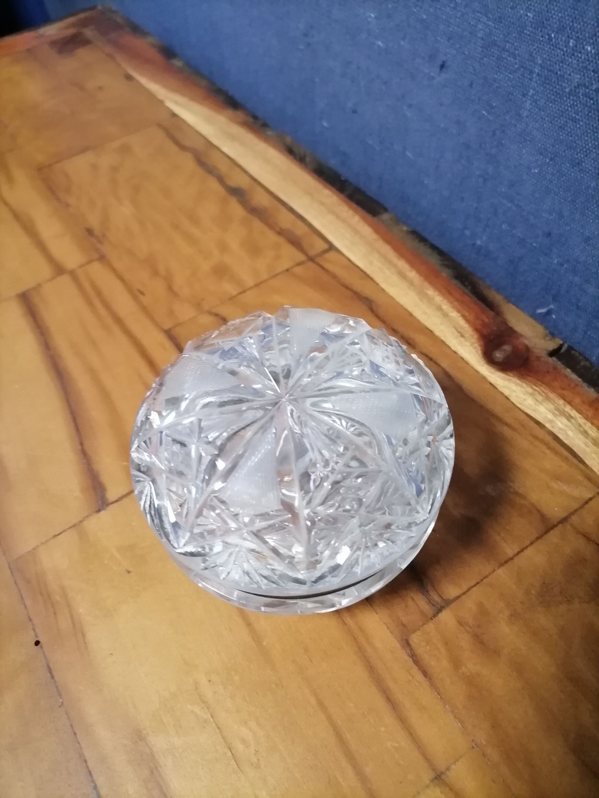 Crystal candy, silver metal