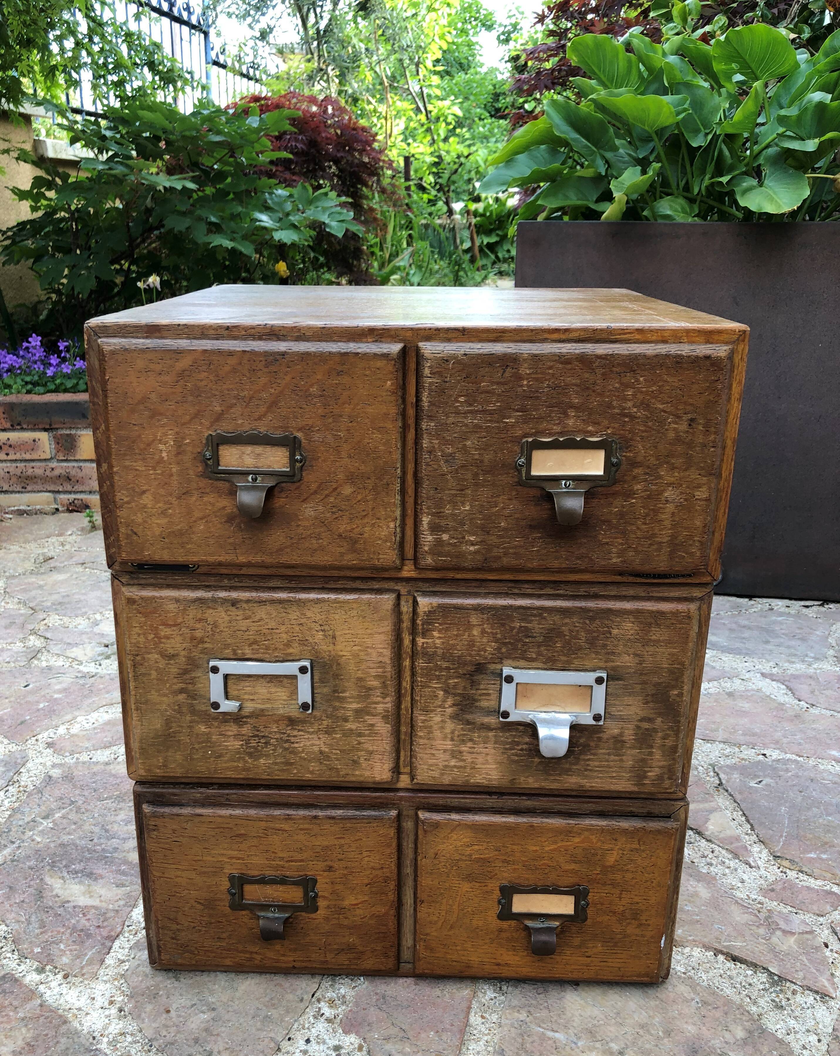 3 Casiers industriels à deux tiroirs en bois