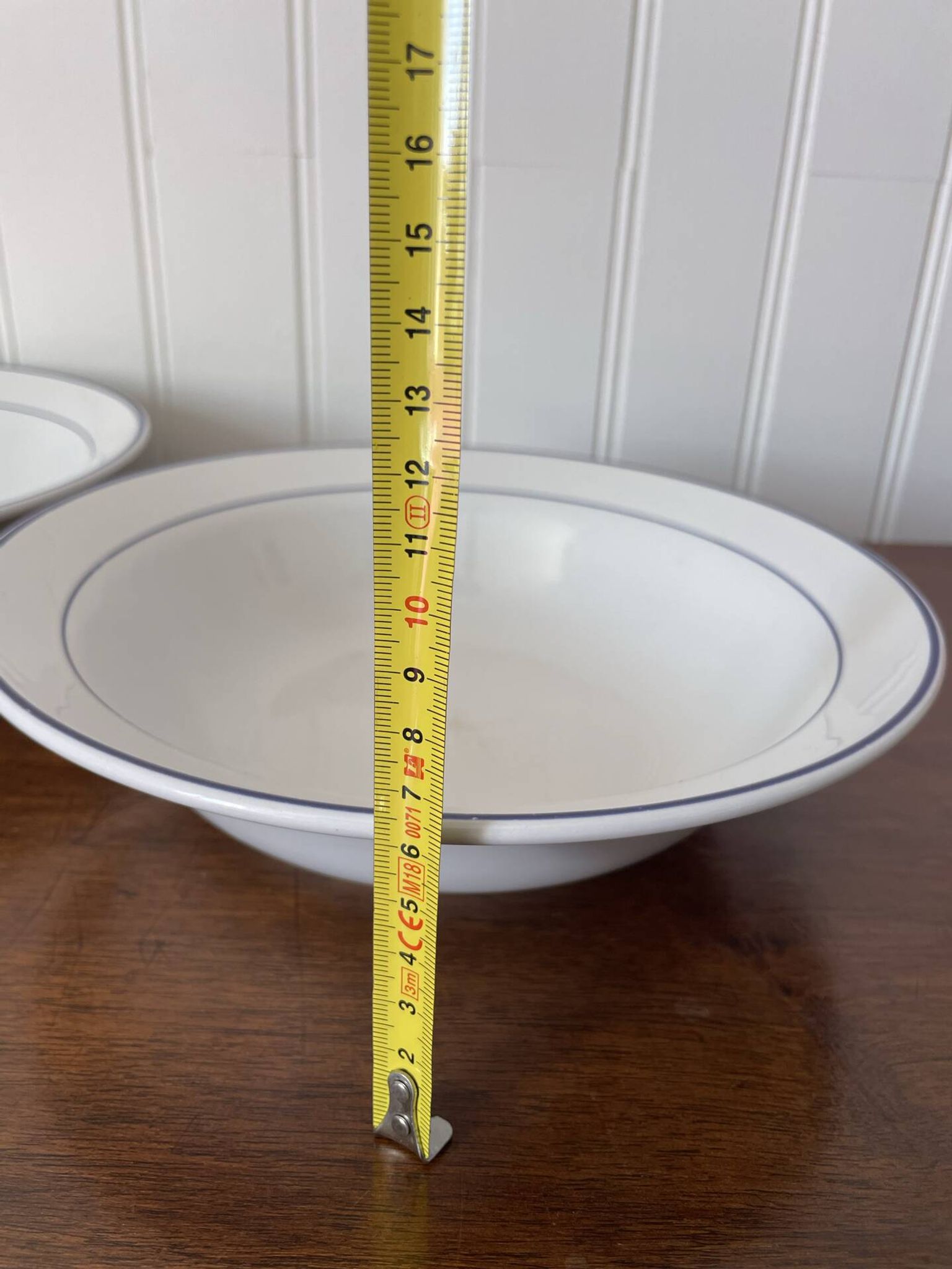 Set of 2 fine porcelain salad bowls from Italy.