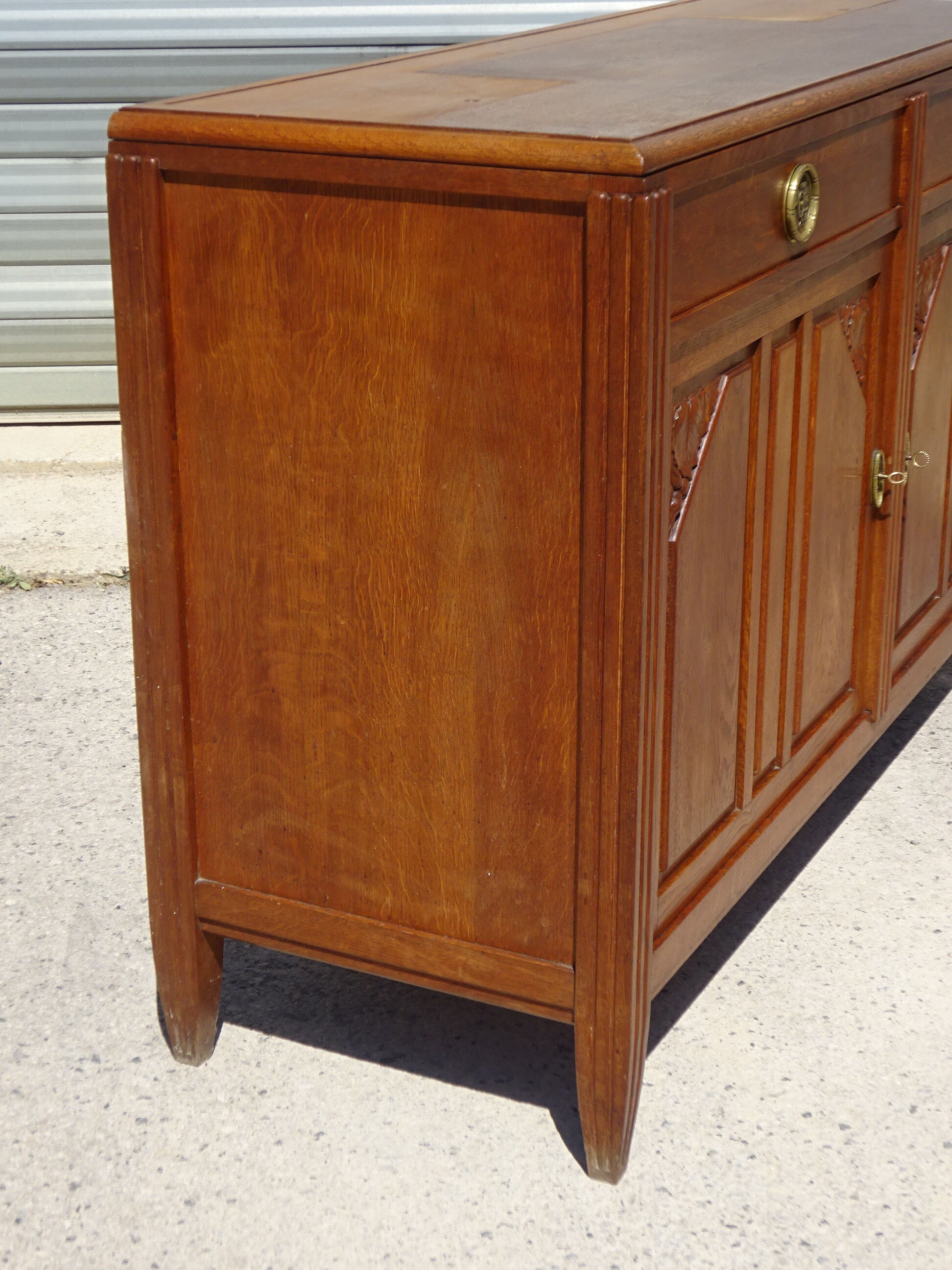 Buffet Art Déco avec guérites et miroir